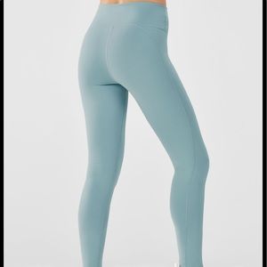 FABLETICS blue leggings